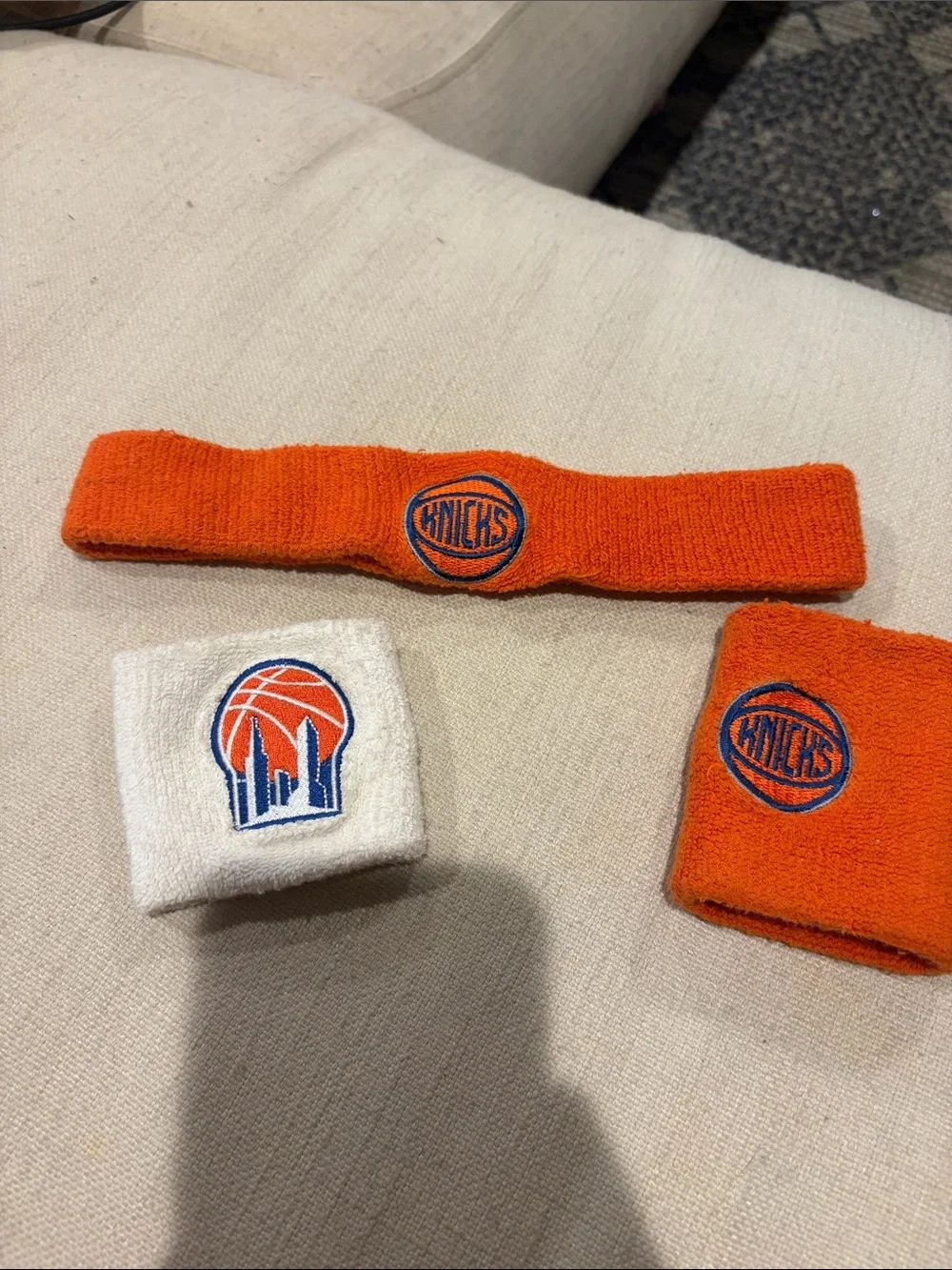 new york knicks adidas 3 pc wristbands and headband set